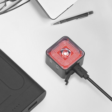 2v1 světlo na kolo Alogy zadní přední světlo na kolo Chytrá svítilna na kolo Vodotěsné přední a zadní světlo 120lm IP66